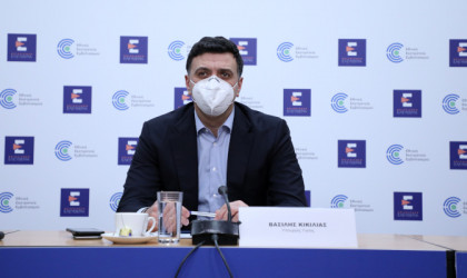 Κικίλιας: Tέλος Μαΐου θα ανοίξει η πλατφόρμα για όλα τα εμβόλια σε νεότερες ηλικίες