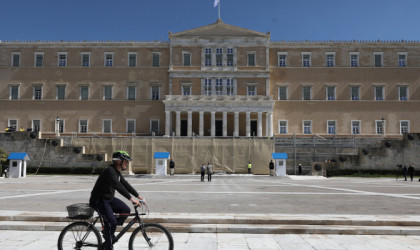 Για ποιους καταργείται το πέναλτι για τις e-αποδείξεις, ποιοι απαλλάσσονται από τα τεκμήρια