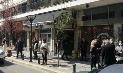 Αντάρτικο εμπόρων για την απόφαση να μην ανοίξουν τα καταστήματα σε Θεσσαλονίκη, Πάτρα, Κοζάνη