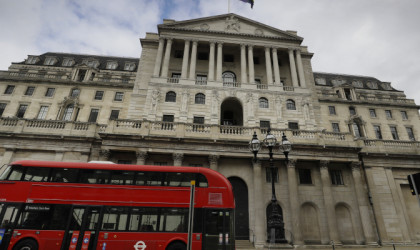 Βρετανία: Η Τράπεζα της Αγγλίας αύξησε εκ νέου το βασικό της επιτόκιο κατά 50 μονάδες