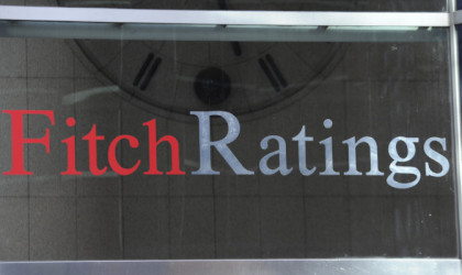 Fitch: Το πρόγραμμα σταθερότητας της Ελλάδας υπογραμμίζει τη βελτίωση των δημόσιων οικονομικών της	
