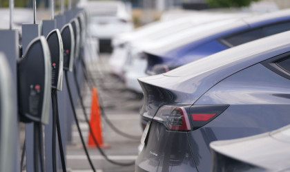 Αύξηση 4,8% τον Μάιο σημείωσαν οι πωλήσεις των ηλεκτρικών αυτοκινήτων 
