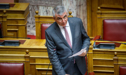 Τσακλόγλου: Κανένας υφιστάμενος συνταξιούχος χηρείας ή αναπηρίας δεν θα δει το 2022 μείωση στη σύνταξή του