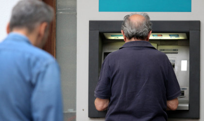 Υπ. Εργασίας: Επτά ερωτήσεις και απαντήσεις και πρακτικά παραδείγματα για την έκτακτη οικονομική ενίσχυση στους συνταξιούχους με προσωπική διαφορά 
