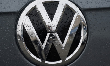 Volkswagen: Οι ΗΠΑ κερδίζουν την Ευρώπη στη μάχη για τις μπαταρίες