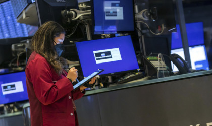 Κλείσιμο με δυο ρεκόρ στη Wall Street