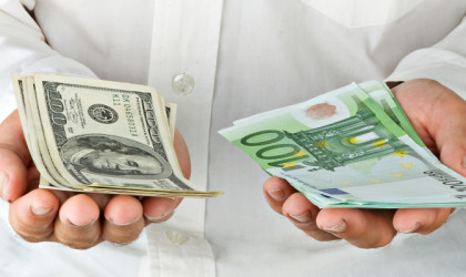 Συνάλλαγμα: Το ευρώ ενισχύεται 0,30 %, στα 1,0931 δολάρια