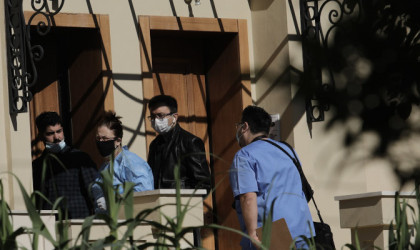 Έγκλημα στα Γλυκά Νερά: Κοιμόταν η Καρολάιν λίγα λεπτά πριν θανατωθεί σύμφωνα με την Ιατροδικαστή