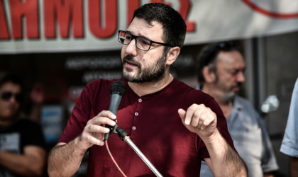 Ηλιόπουλος: Μειώσεις μισθών και απλήρωτα 10ωρα φέρνει το νομοσχέδιο για τα εργασιακά