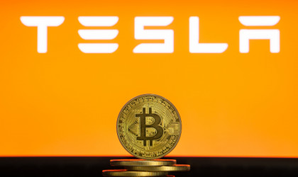 Tesla: Αναστέλλει τις αγορές με Bitcoin – Μεγάλες απώλειες στην αγορά κρυπτονομισμάτων