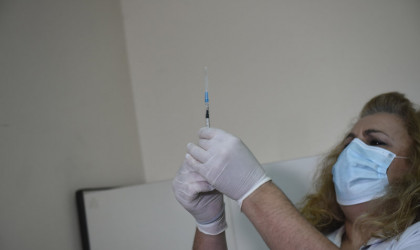 Covid-19: Ξεκίνησε ο εμβολιασμός με το επικαιροποιημένο μονοδύναμο εμβόλιο	