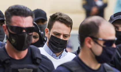 Έγκλημα στα Γλυκά Νερά: Προφυλακιστέος ο συζυγοκτόνος, «ζητώ συγγνώμη»