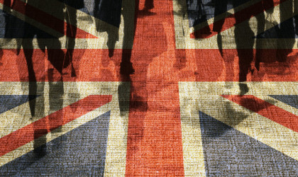 Η ύφεση στη Βρετανία μπορεί να εξελιχθεί σε μία «χαμένη δεκαετία»