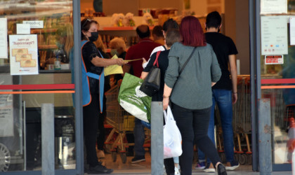 ΙΕΛΚΑ: Οι 9 στους 10 καταναλωτές αναμένουν ανατιμήσεις λόγω του πολέμου στην Ουκρανία	