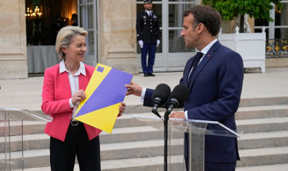«Πράσινο φως» και στο γαλλικό σχέδιο ανάκαμψης από την Κομισιόν
