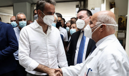 Μητσοτάκης: Επικίνδυνος είναι ο κορωνοϊός, το εμβόλιο είναι ασφαλές