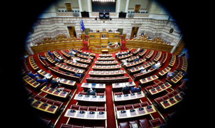 Σε ΦΕΚ ο νέος νόμος για την «ασφαλιστική μεταρρύθμιση για τη νέα γενιά»