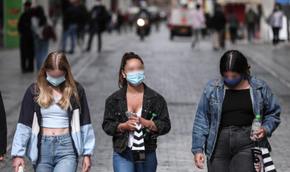 Χατζηθεοδοσίου για λιανεμπόριο: Οποιος πάει σε καταστήματα, να είναι εμβολιασμένος ή να έχει κάνει τεστ