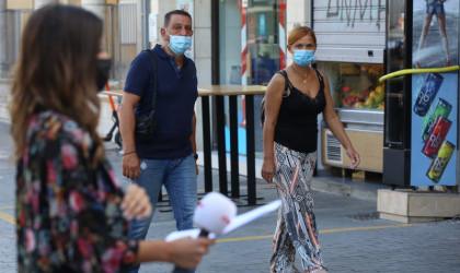 Καθημερινοί έλεγχοι για τα μέτρα: 72 παραβάσεις για μάσκες τη Δευτέρα