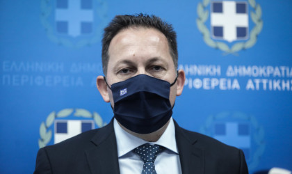 Πέτσας: Ενωμένοι, θα χτίσουμε ξανά ό,τι γκρέμισε η φωτιά