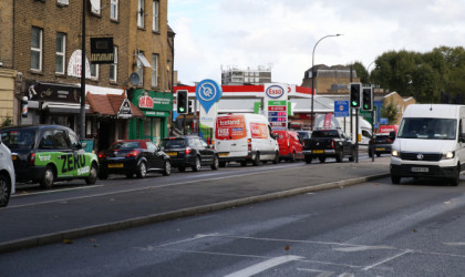 Βρετανία: Σαμποτάζ σε εκατοντάδες κάμερες στο Λονδίνο πριν από την επέκταση του φόρου για τα ρυπογόνα οχήματα