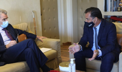 Συνάντηση Γεωργιάδη – Πάιατ: Στο επίκεντρο η πορεία των Αμερικανικών επενδύσεων στην Ελλάδα	