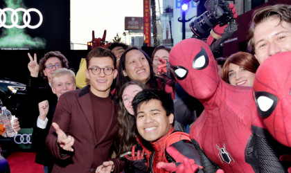 Οι θεατές αψηφούν την «Όμικρον» για τα μάτια του Spider Man