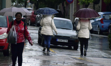 Καιρός: Τοπικές βροχές στο Νότιο Αιγαίο, στα Δωδεκάνησα και στην Κρήτη