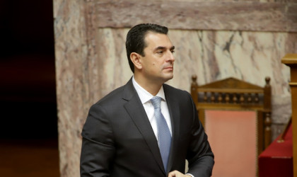 Σκρέκας: Πλαφόν στο περιθώριο κέρδους για σχολικά είδη και θερμοσίφωνες
