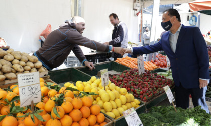 Στη Βαρβάκειο Αγορά ο Άδωνις Γεωργιάδης