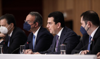 Tέσσερις παρεμβάσεις στην αγορά της ενέργειας ύψους 3,2 δισ. ευρώ για το 2022 - Θα απορροφηθεί το 70% - 80% του κόστους για νοικοκυριά και επιχειρήσεις