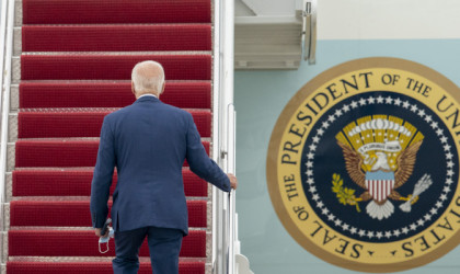 Τα δύο νέα Air Force One προκαλούν τεράστια αναστάτωση στην Boeing