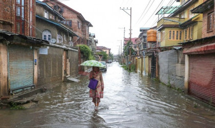  Αυξήθηκαν σε 50 οι νεκροί από τις πλημμύρες και τις κατολισθήσεις στην Ινδία