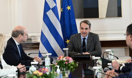Μητσοτάκης: Στα 780 ευρώ ο κατώτατος μισθός από την 1η Απριλίου