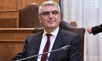 Τσακλόγλου: Επίδομα μητρότητας για 9 μήνες σε αυτοαπασχολούμενες και αγρότισσες με το νέο φορολογικό