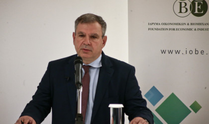 ΙΟΒΕ: Σημαντική αύξηση των συναλλαγών με κάρτες-Ξεπέρασαν για πρώτη φορά σε αξία τις αναλήψεις μετρητών