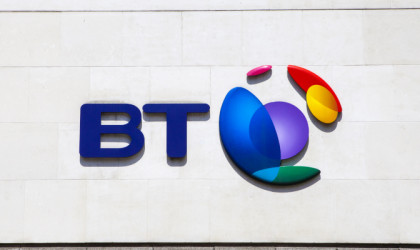 Δεκάδες χιλιάδες απολύσεις ανακοίνωσε η British Telecom