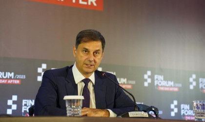 Θεοχάρης: Η φοροδιαφυγή μάς εμποδίζει να μειώσουμε τους συντελεστές