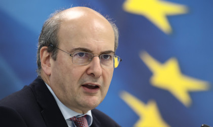 Στις Βρυξέλλες για τις συνεδριάσεις του Eurogroup και ECOFIN ο Χατζηδάκης