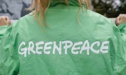 Η Greenpeace κατηγορεί τις μεγάλες ευρωπαϊκές πετρελαϊκές εταιρείες πως «δεν κάνουν τίποτα» για την ενεργειακή μετάβαση