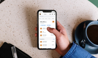 Revolut: Νέο αποταμιευτικό προϊόν με κυμαινόμενο επιτόκιο έως 3,7% 