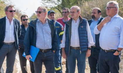 Ο Κ. Χατζηδάκης με τον Νικολά Σμιτ για τη Θεσσαλία: Άμεση και στοχευεμένη βοήθεια στους πληγέντες