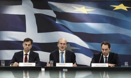 Τέσσερις άξονες πρωτοβουλιών σε νέα μέτρα στήριξης εξήγγειλε ο Κ. Χατζηδάκης