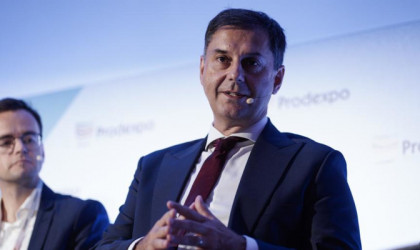Θεοχάρης: Στόχος της κυβέρνησης η εξισορρόπησης στην αγορά ακινήτων