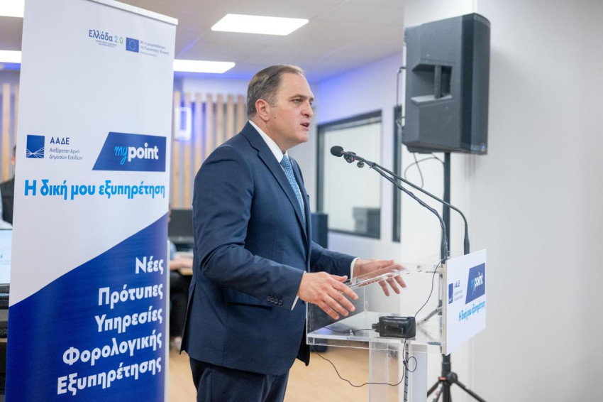  Από τα εγκαίνια του myPoint Κεραμεικού: ο Διοικητής της ΑΑΔΕ, Γιώργος Πιτσιλής/ φωτο: ΔΤ 