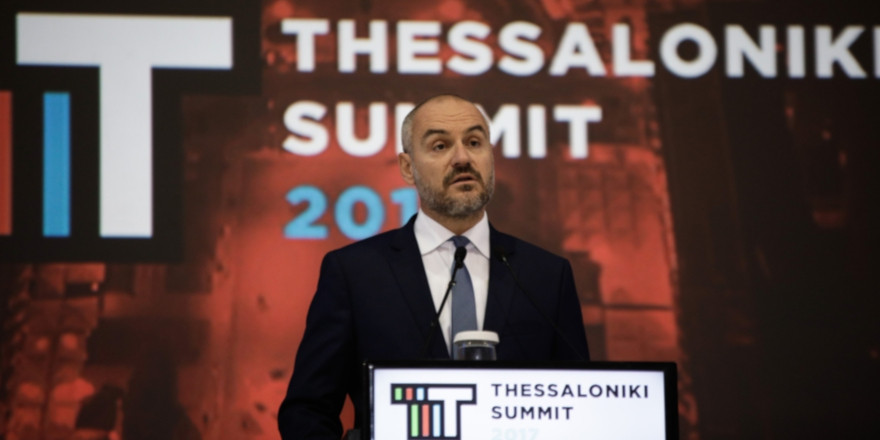 Η εποχή των αυτοσχεδιασμών πρέπει να τελειώσει