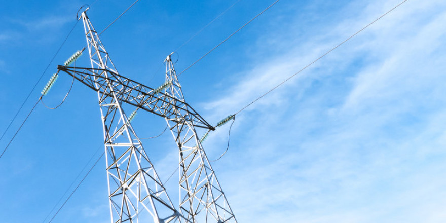 Στα 591,45 εκατ. ευρώ τα υπερκέρδη των εταιρειών ηλεκτρικής ενέργειας -Πώς θα υπολογιστεί το έκτακτο τέλος 90% 