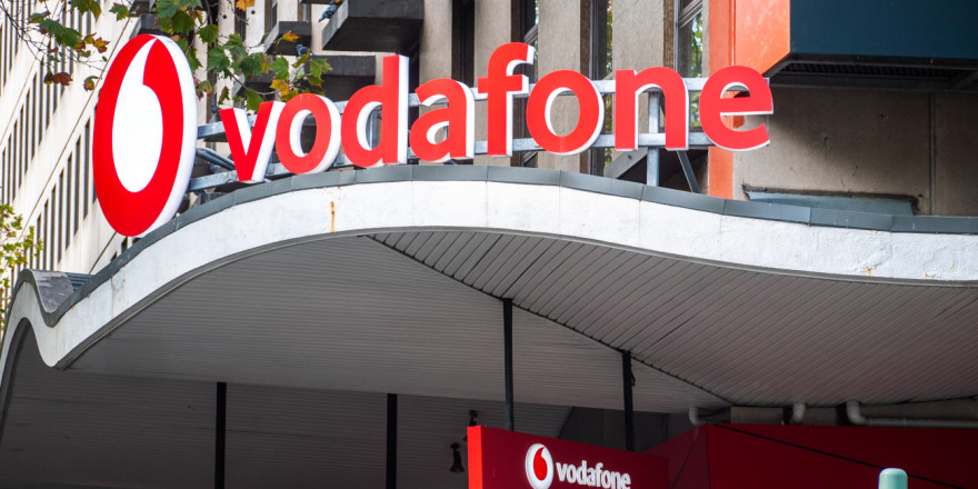 Η Vodafone σκοπεύει να καταργήσει 1.000 θέσεις εργασίας στην Ιταλία	