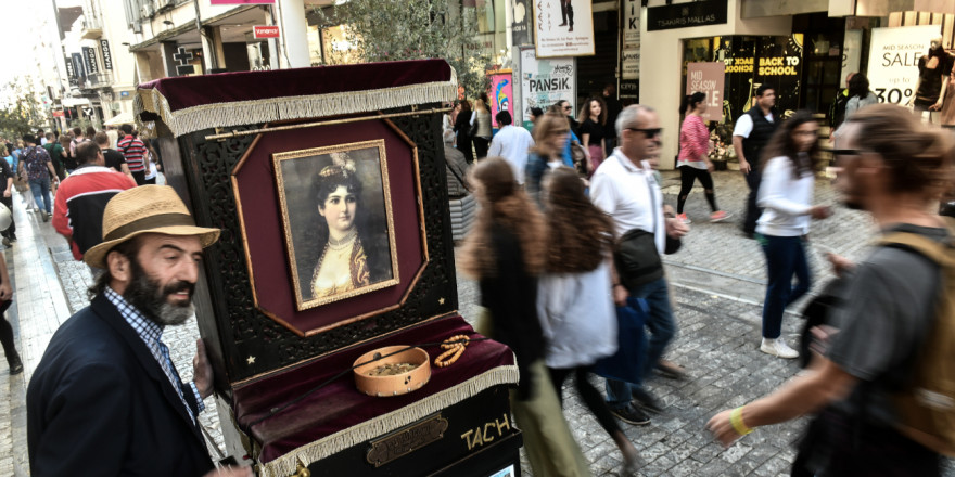 «Ναυάγιο» οι ενδιάμεσες εκπτώσεις: Πτώση τζίρου για τους μισούς εμπόρους