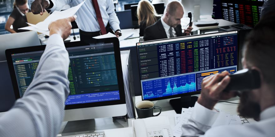 Reuters: Η Κομισιόν θα προτείνει ενιαίο δελτίο τιμών για όλες τις μετοχές